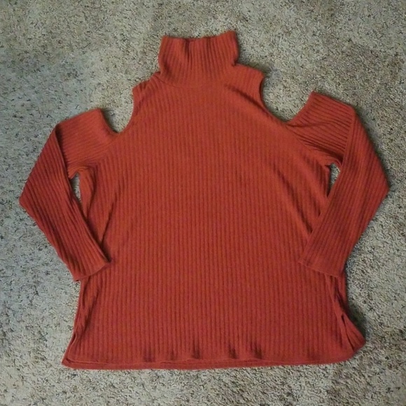 Off Shoulder Turtle Neck Sweater - Picture 3 of 5
